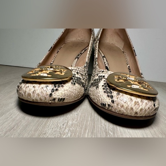 Tory Burch Julianne Snakeskin Wedge Heel Peep Toe Pumps Shoes Size 11M - Picture 4 of 13